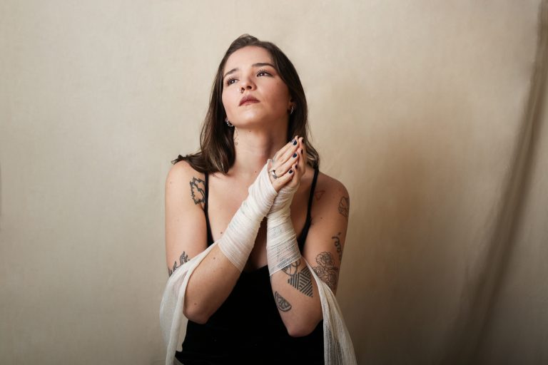 b7e938b8-2424-b487-8713-fd5eaff5fa9b