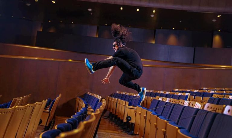 d3a44be16bfdd35feecb5e5bede5a24a4abd8b9c9452df2656ee90d0ac6224f6