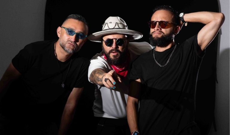 Nauj Project - Blue (8)