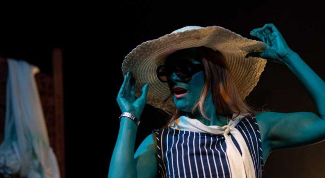 Perorata-de-una-mujer-ante-su-marido-que-ya-duerme-Teatro-Estudio-87-2022-657x360